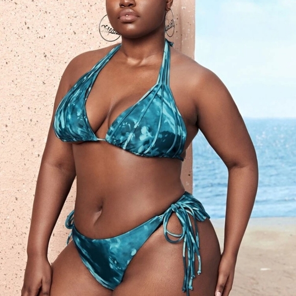 Plus Size Bikini - Picture 2 of 4